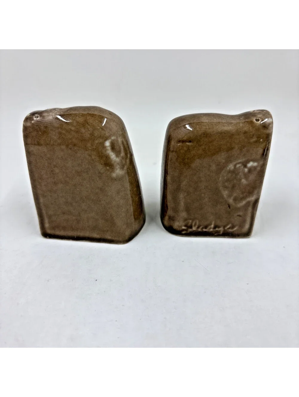 Vintage Mt Rushmore Memorial Black Hills SD Salt and Pepper Shaker Set